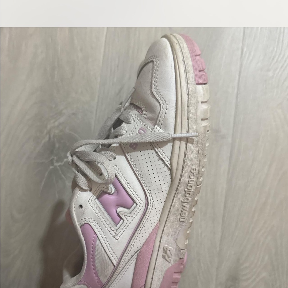 New Balance 550 Pink and White Sneakers